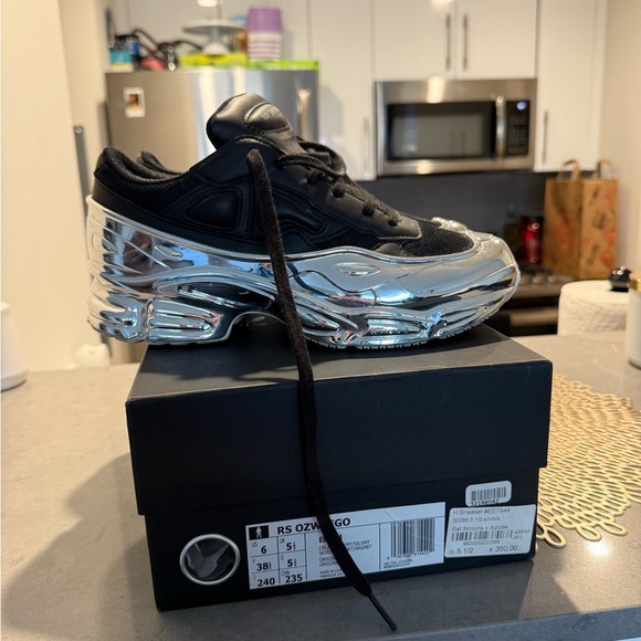 USED Adidas x Raf Simons Ozweego Mirrored Black Metallic EE7944 6